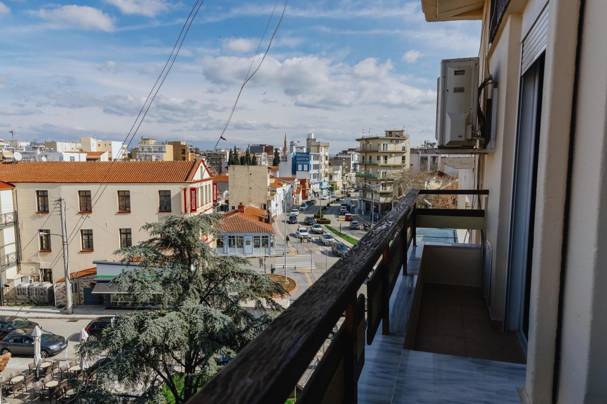 Cozy Studio In The Heart Of City Komotini Exterior photo